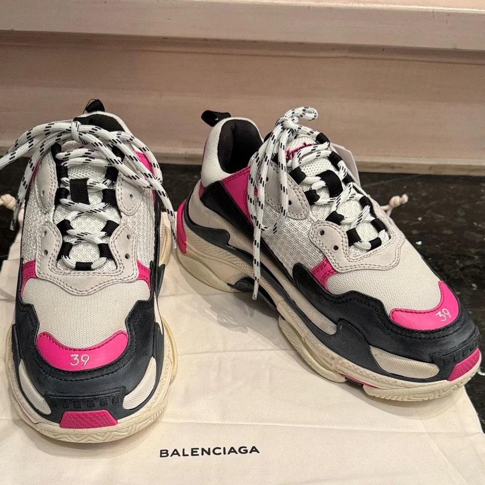 Balenciaga Women's Sneakers - Pink, Black, and White NEW - Picture 5 of 13